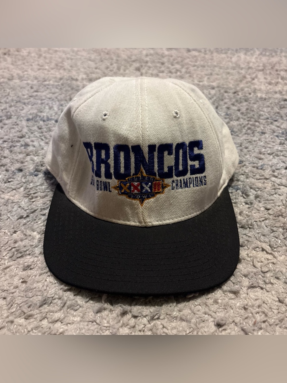 Vintage 90s Nike Denver Broncos Super Bowl XXXIII Champions Snapback Made in USA
